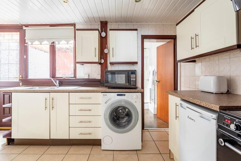 Central Belfast Town House エクステリア 写真